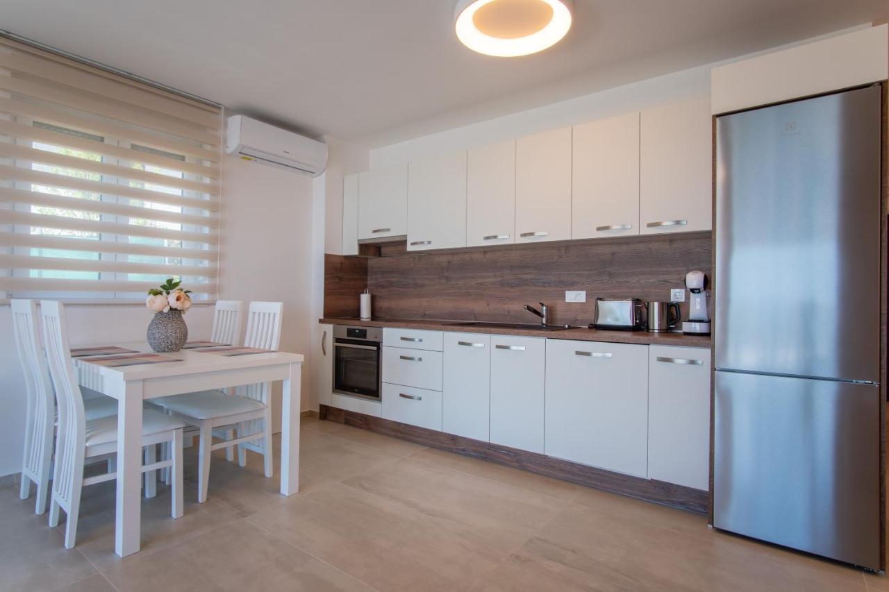 Apartments Mandre I מראה חיצוני תמונה