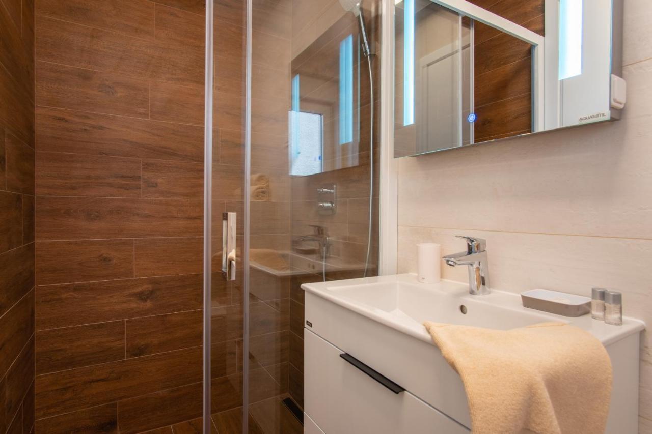 Apartments Mandre I מראה חיצוני תמונה